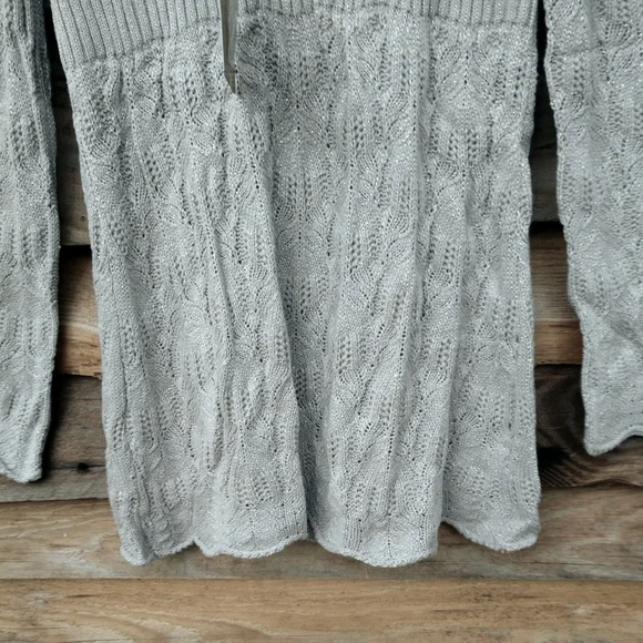 SOLD !! 🆕💥 Designer Valerie Stevens Silver MTLC Sweater NWT Medium - Picture 6 of 12